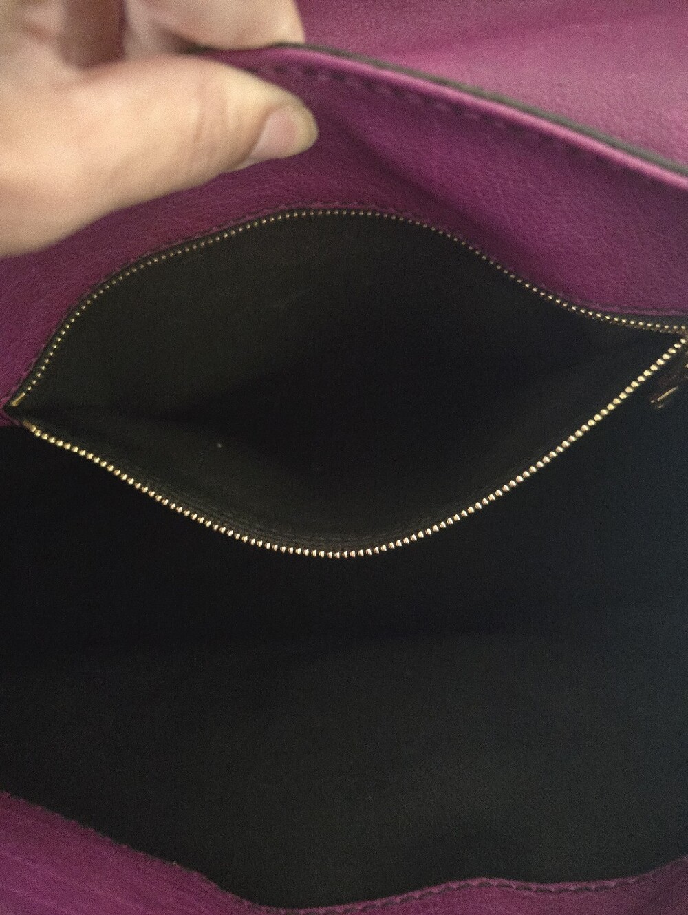 Valentino Garavani Histoire Braided Purple Patent Leather Handbag - Picture 9 of 15